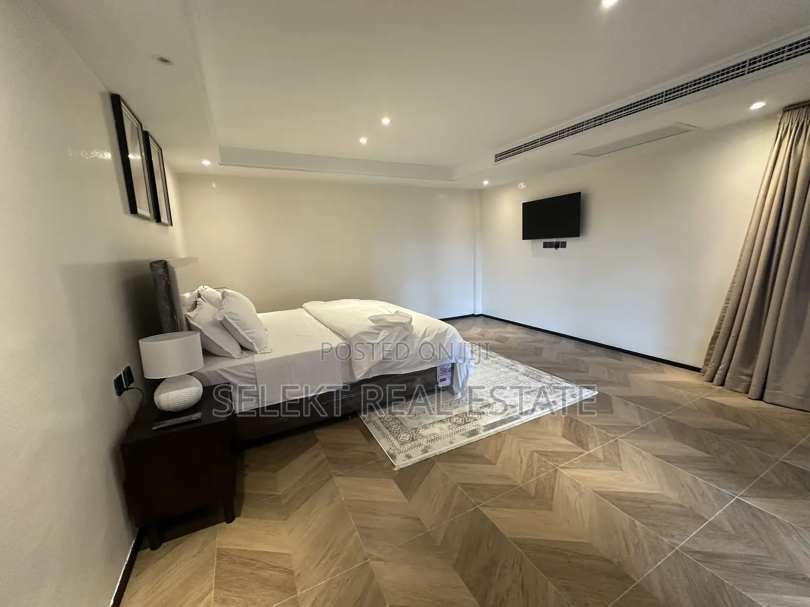 Furnished 2bdrm Duplex in Oyster Bay for rent