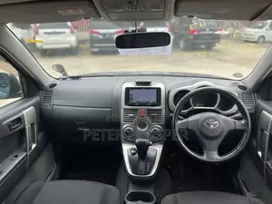 Toyota Rush 1.5 AWD 2006 Black