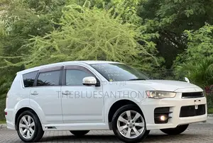 Mitsubishi Outlander 2011 White