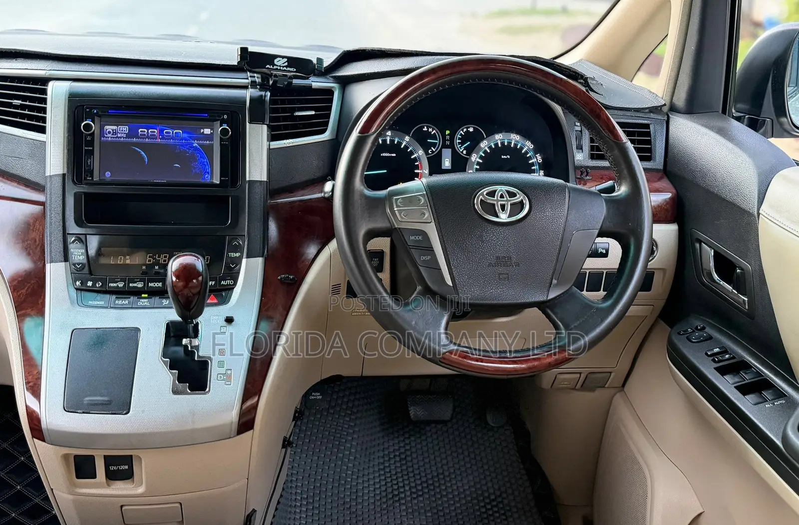 Toyota Alphard 2009 Silver