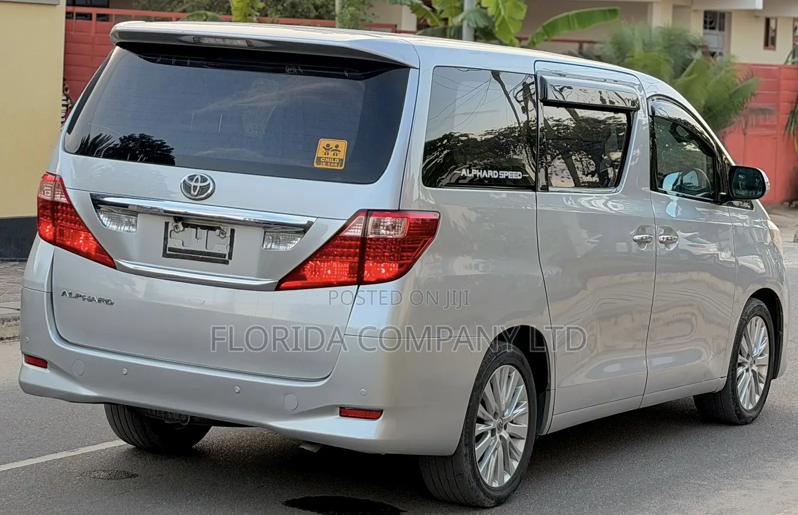 Toyota Alphard 2009 Silver