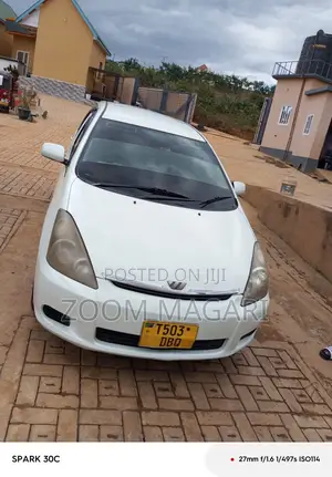 Toyota Wish 2006 White