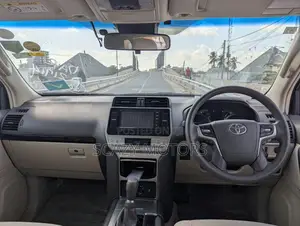 Toyota Land Cruiser Prado 2020 Off white