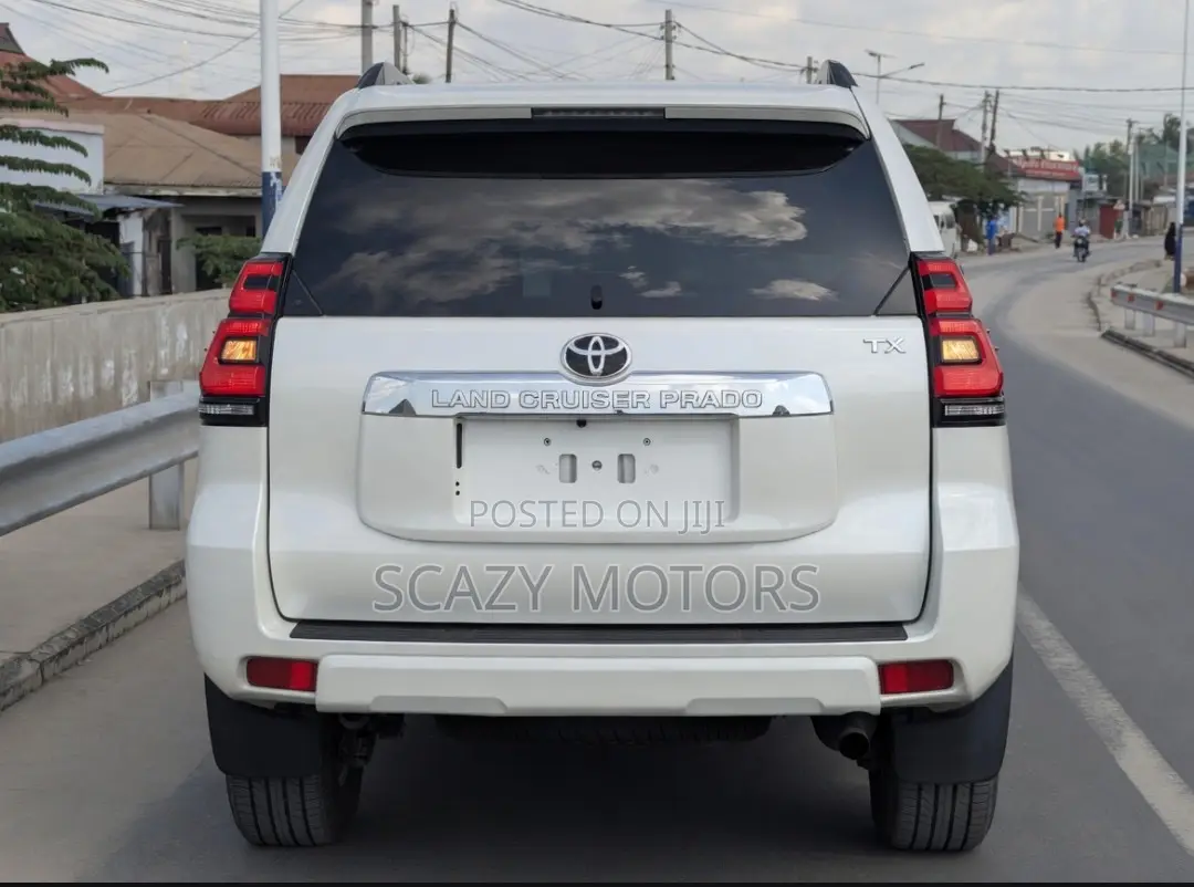 Toyota Land Cruiser Prado 2020 Off white