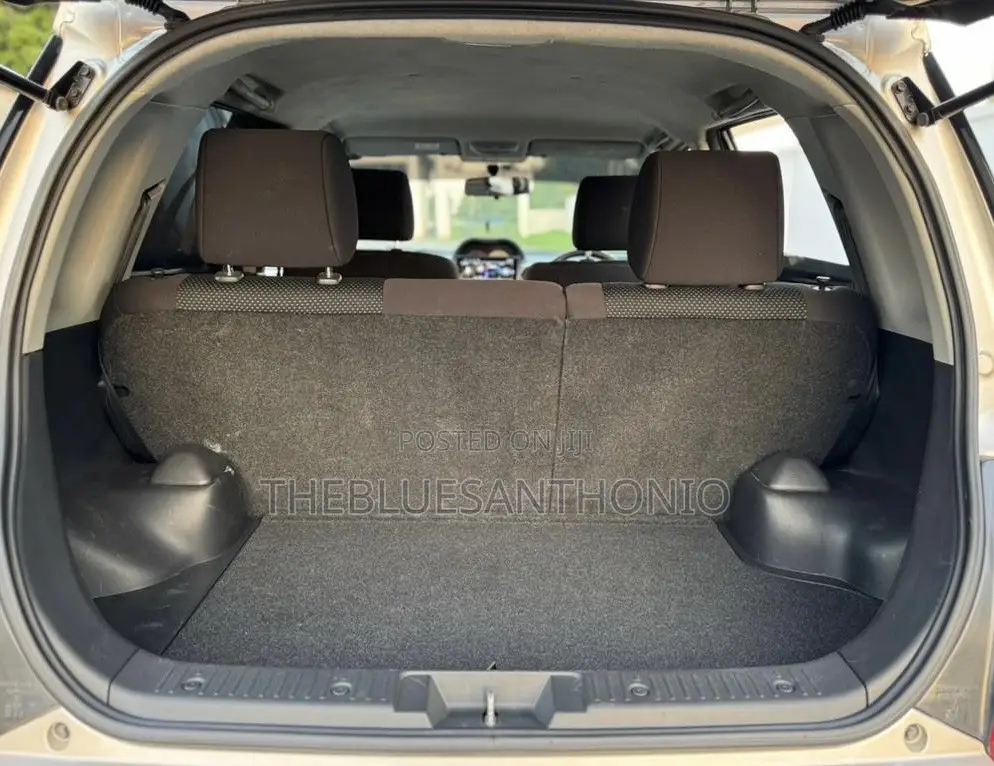 Toyota IST 2004 Silver