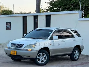 Toyota Harrier 2003 White