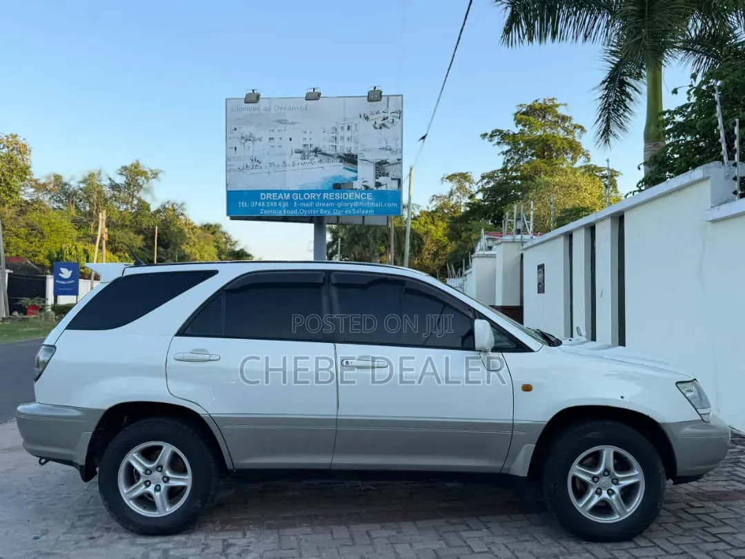 Toyota Harrier 2003 White