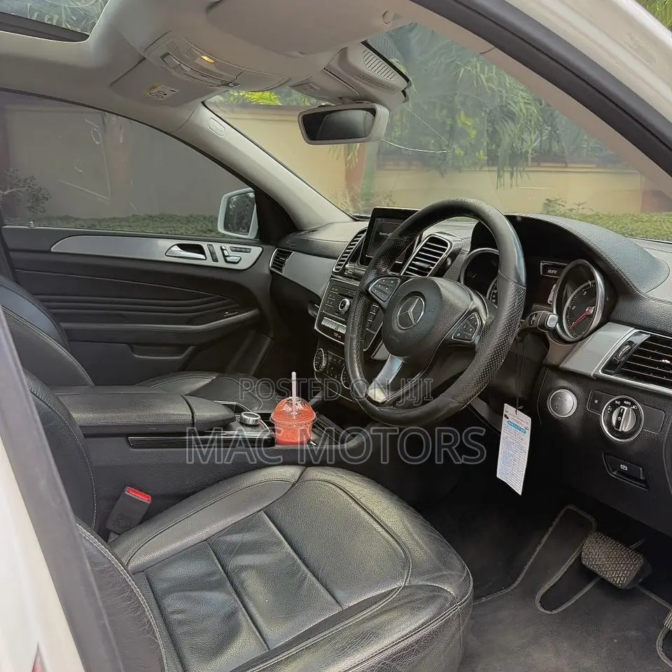 Mercedes-Benz GLE-Class GLE 350d 4MATIC 2017 White