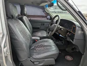 Toyota Hilux 1998 Silver