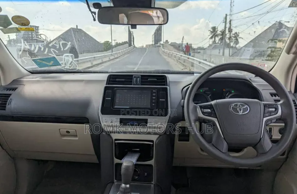 Toyota Land Cruiser Prado 2020 White