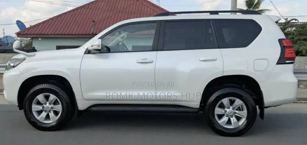 Toyota Land Cruiser Prado 2020 White