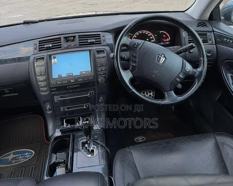 Toyota Crown 2006 Gray