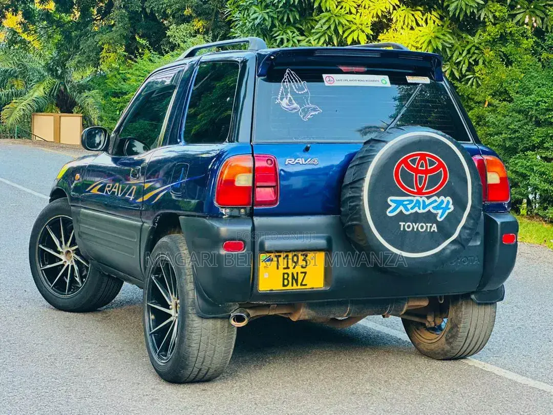 Toyota RAV4 Base 4x4 1999 Blue