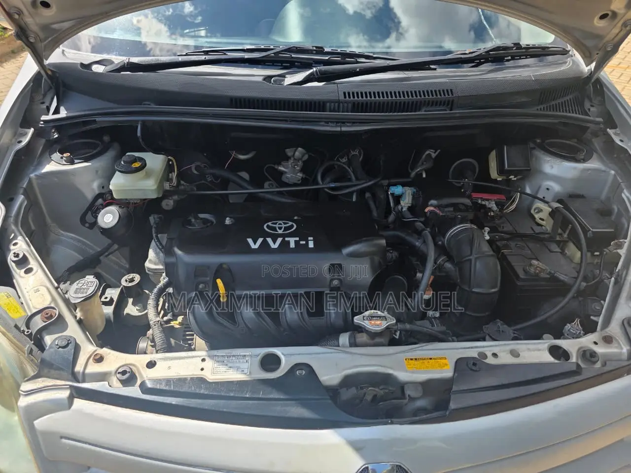 Toyota IST 2005 Silver