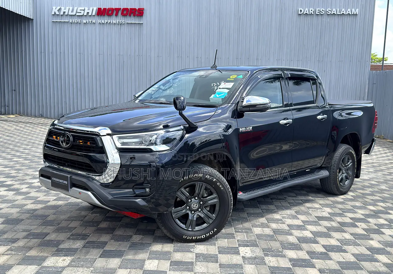 Toyota Hilux 2022 Black