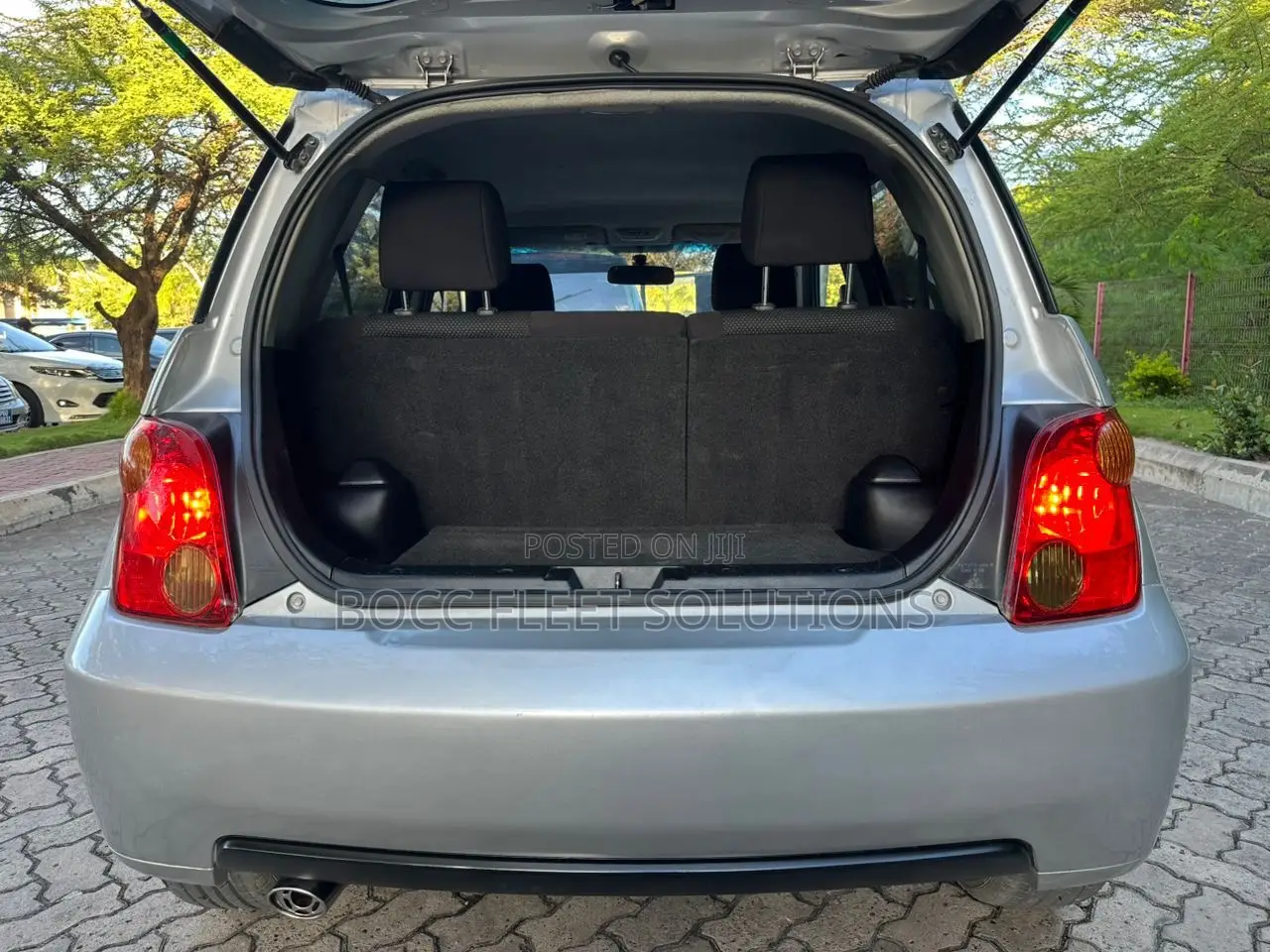 Toyota IST 2004 Silver