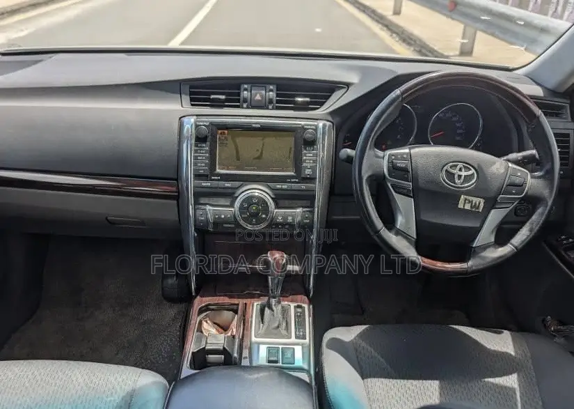 Toyota Mark X 2013 White