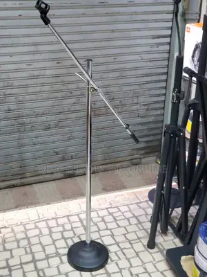 *Stand Microphone* *Heavy*