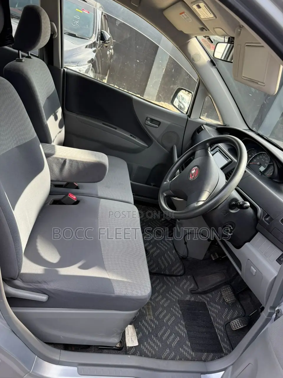Daihatsu Move 2012 Silver