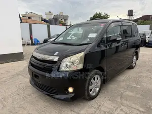 Toyota Noah 2.0 143hp FWD (7 Seater) 2008 Black