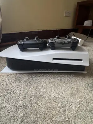 Playstation 5 Na Pad Mbili