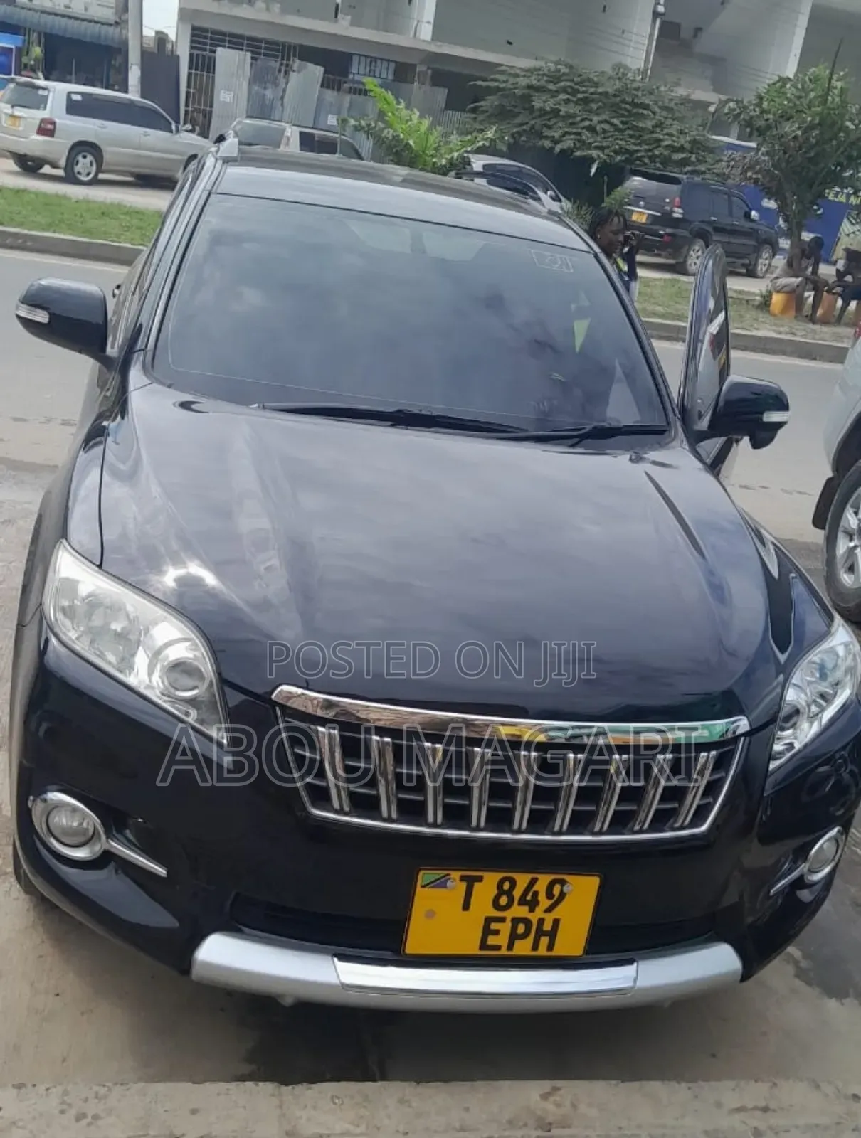 Toyota Vanguard 2011 Black