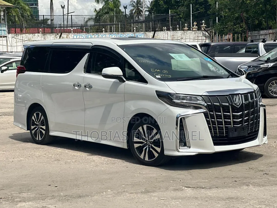 Toyota Alphard 2019 White