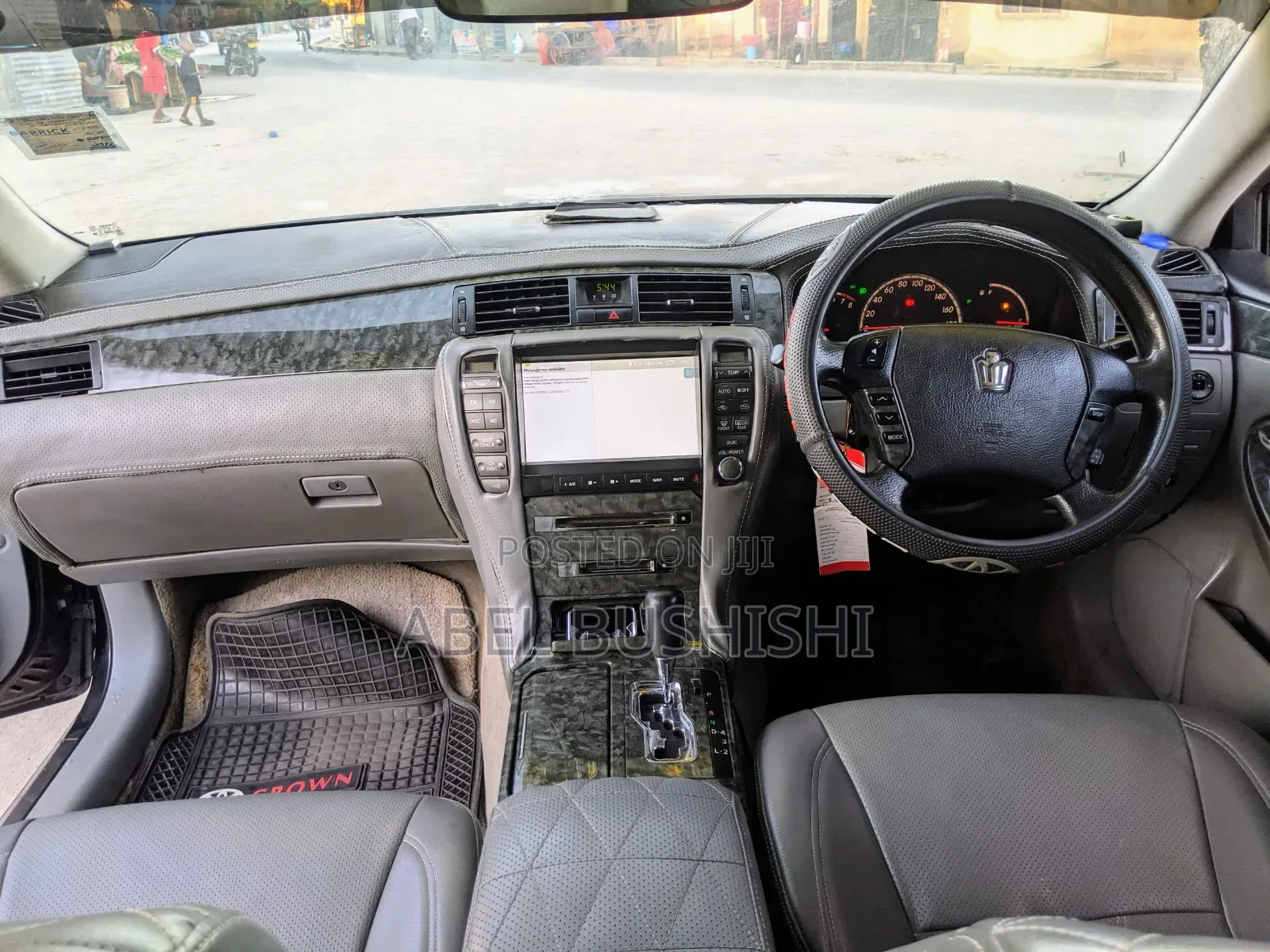 Toyota Crown 2012 Black