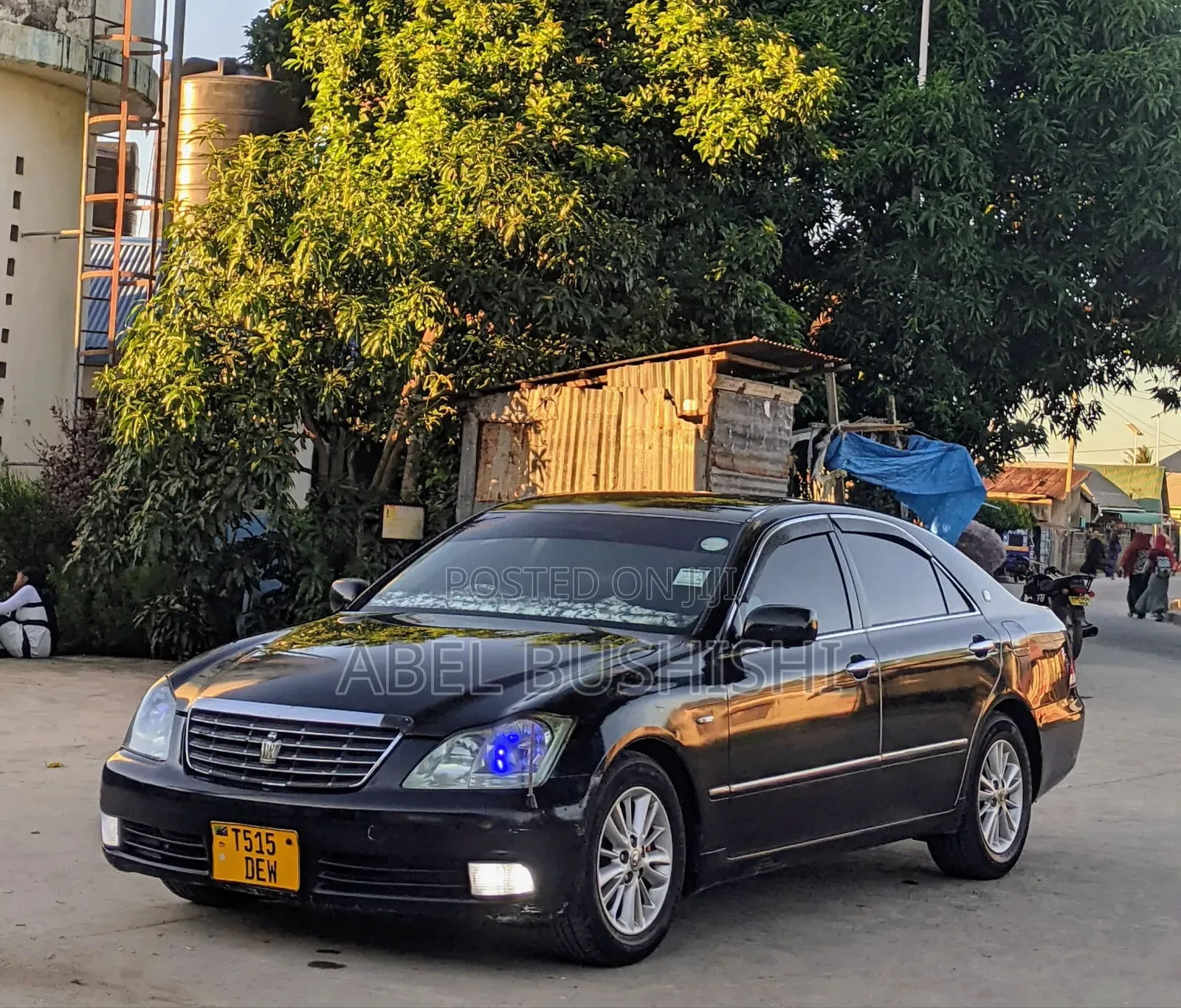 Toyota Crown 2012 Black
