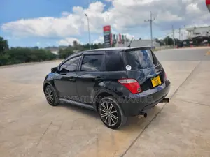 Toyota IST 2005 Black