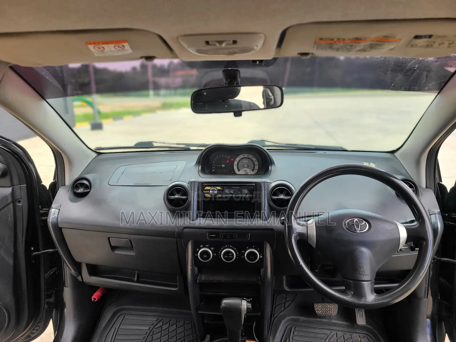 Toyota IST 2005 Black
