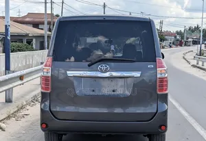 Toyota Noah 2008 Gray