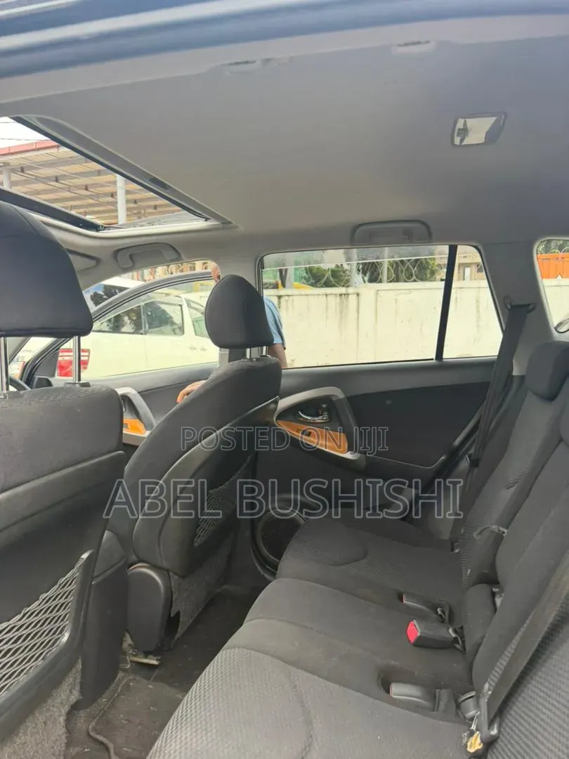 Toyota RAV4 XLE 4dr SUV AWD (2.5L 4cyl 6A) 2015 Black