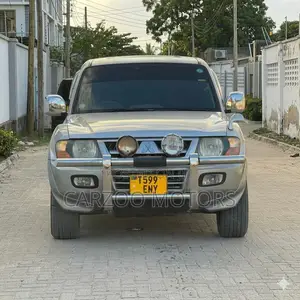 Mitsubishi Pajero 2008 Silver