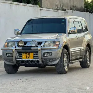 Mitsubishi Pajero 2008 Silver