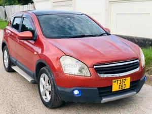 Nissan Dualis 2014 Orange
