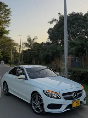 Mercedes-Benz C200 2015 White