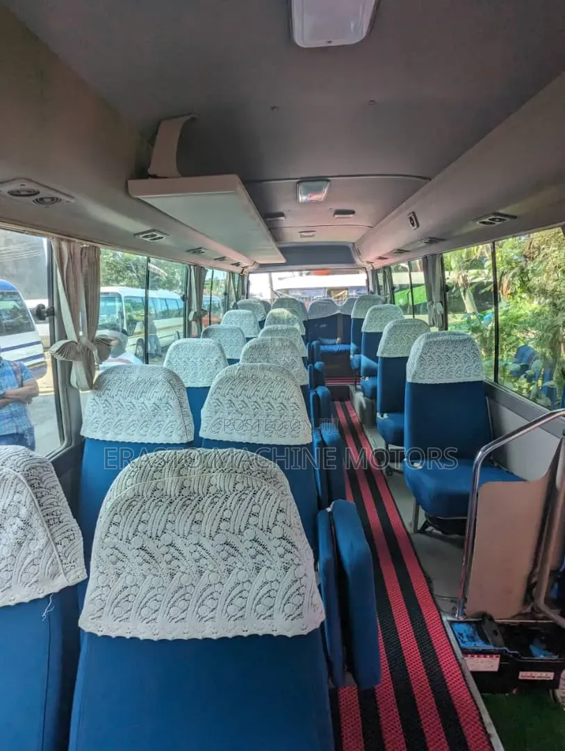 Toyota Coaster 2005 Blue