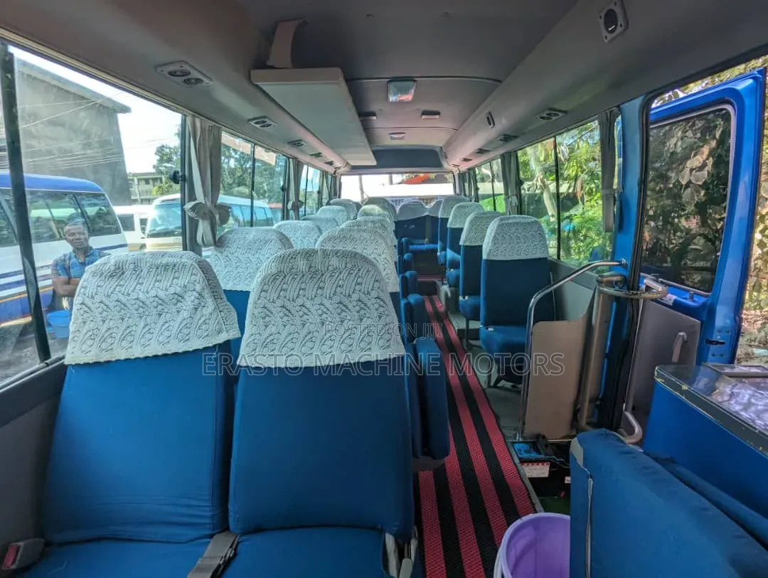 Toyota Coaster 2005 Blue