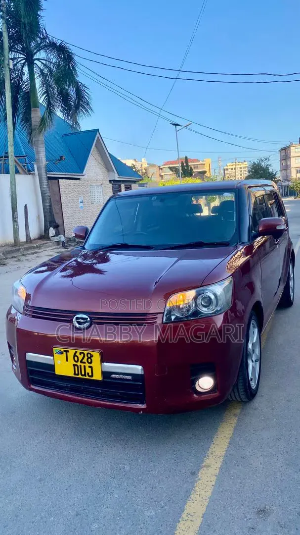 Toyota Corolla Rumion Hatchback 1.5 FWD 2008 Red