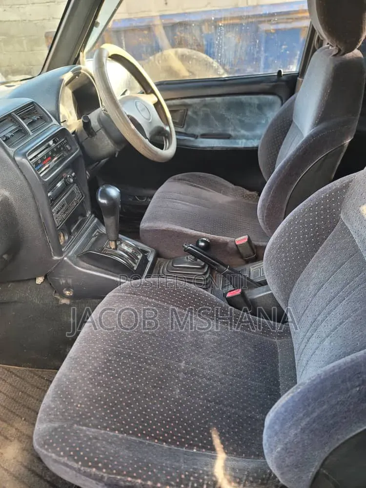 Suzuki Escudo 1996 Black