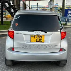Toyota Ractis 2013 Silver