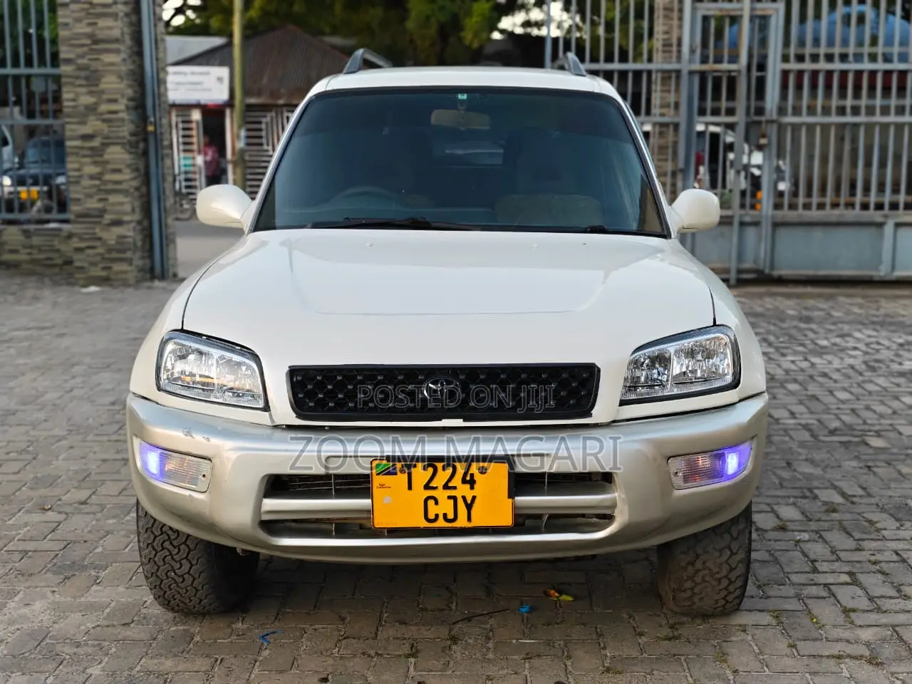 Toyota RAV4 1999 Pearl