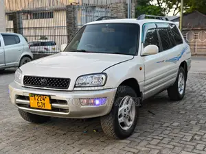 Toyota RAV4 1999 Pearl