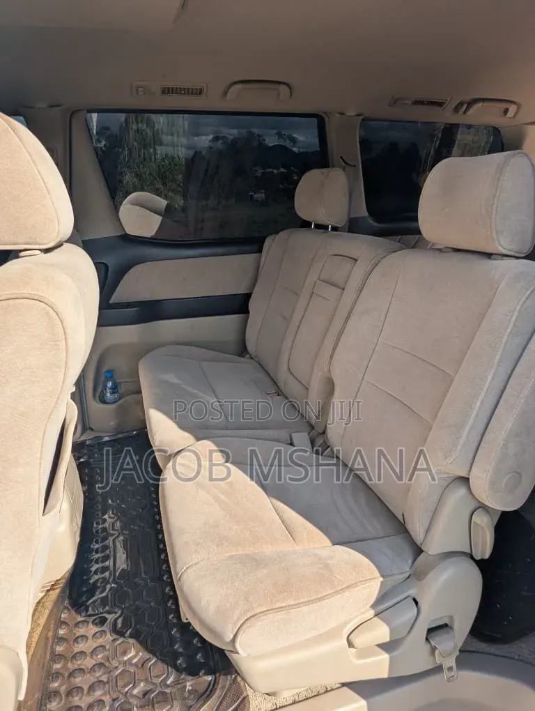 Toyota Alphard 2004 White