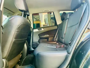 Subaru Forester 2010 Black