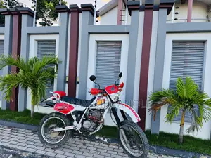 Honda XL 125 1999 Red