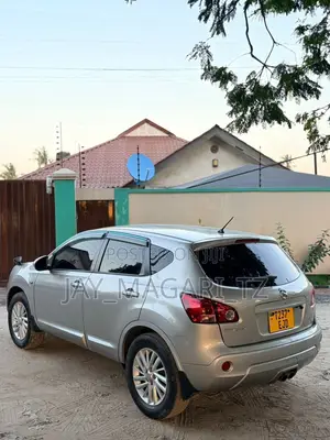 Nissan Dualis 2010 Silver