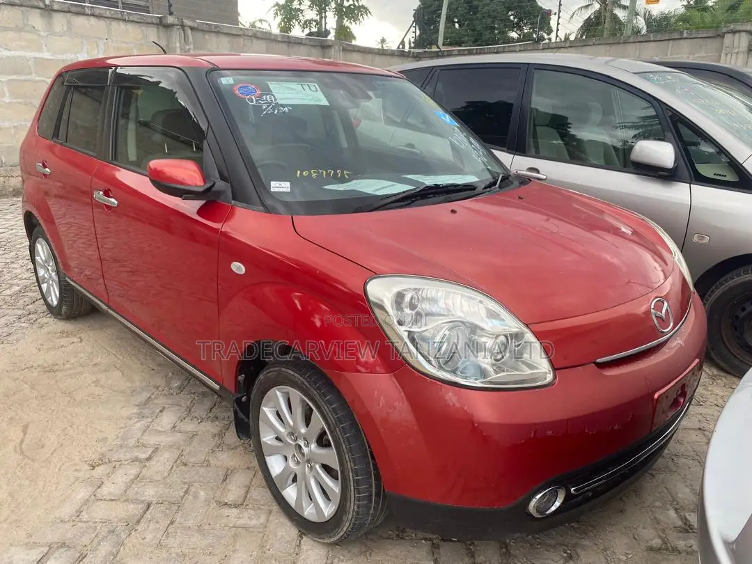 Mazda Verisa 2011 Red