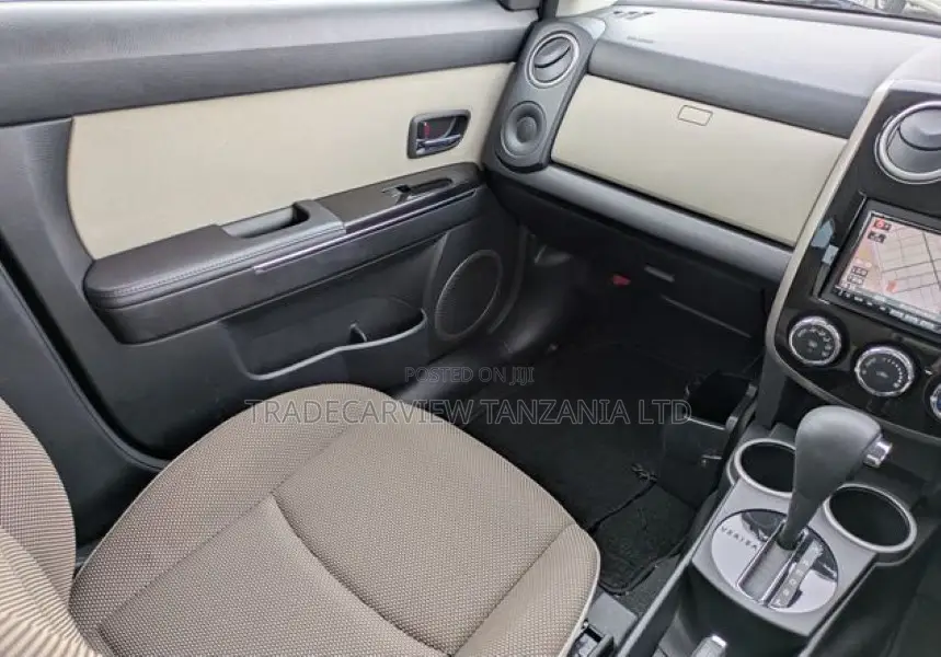Mazda Verisa 2011 Red
